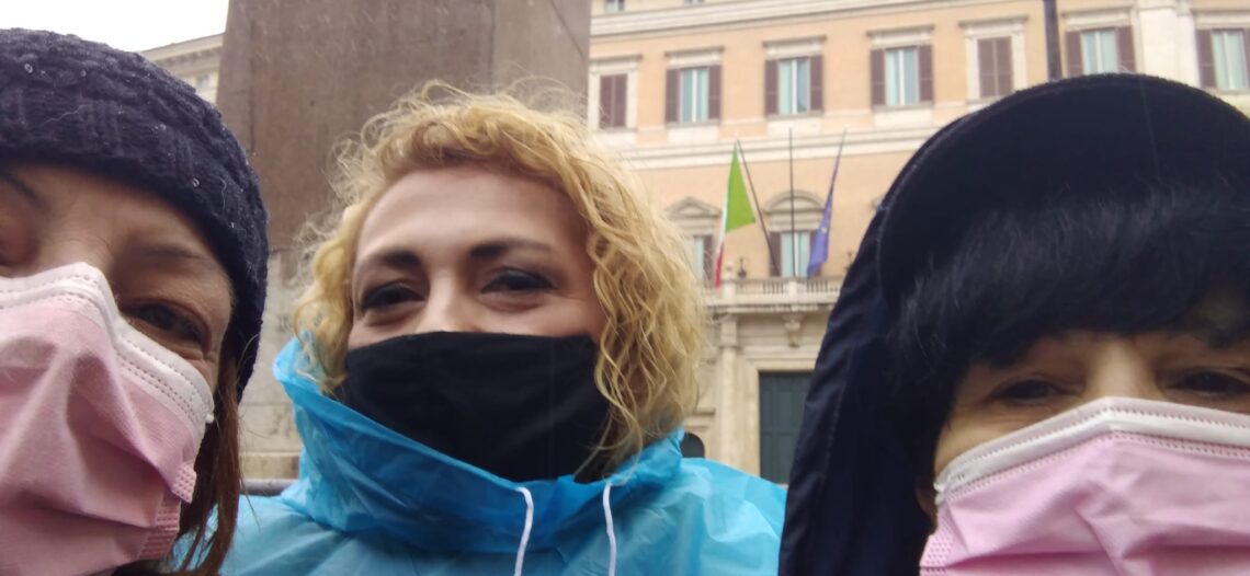 Continua ad oltranza la manifestazione delle “donne del settore gioco pubblico”